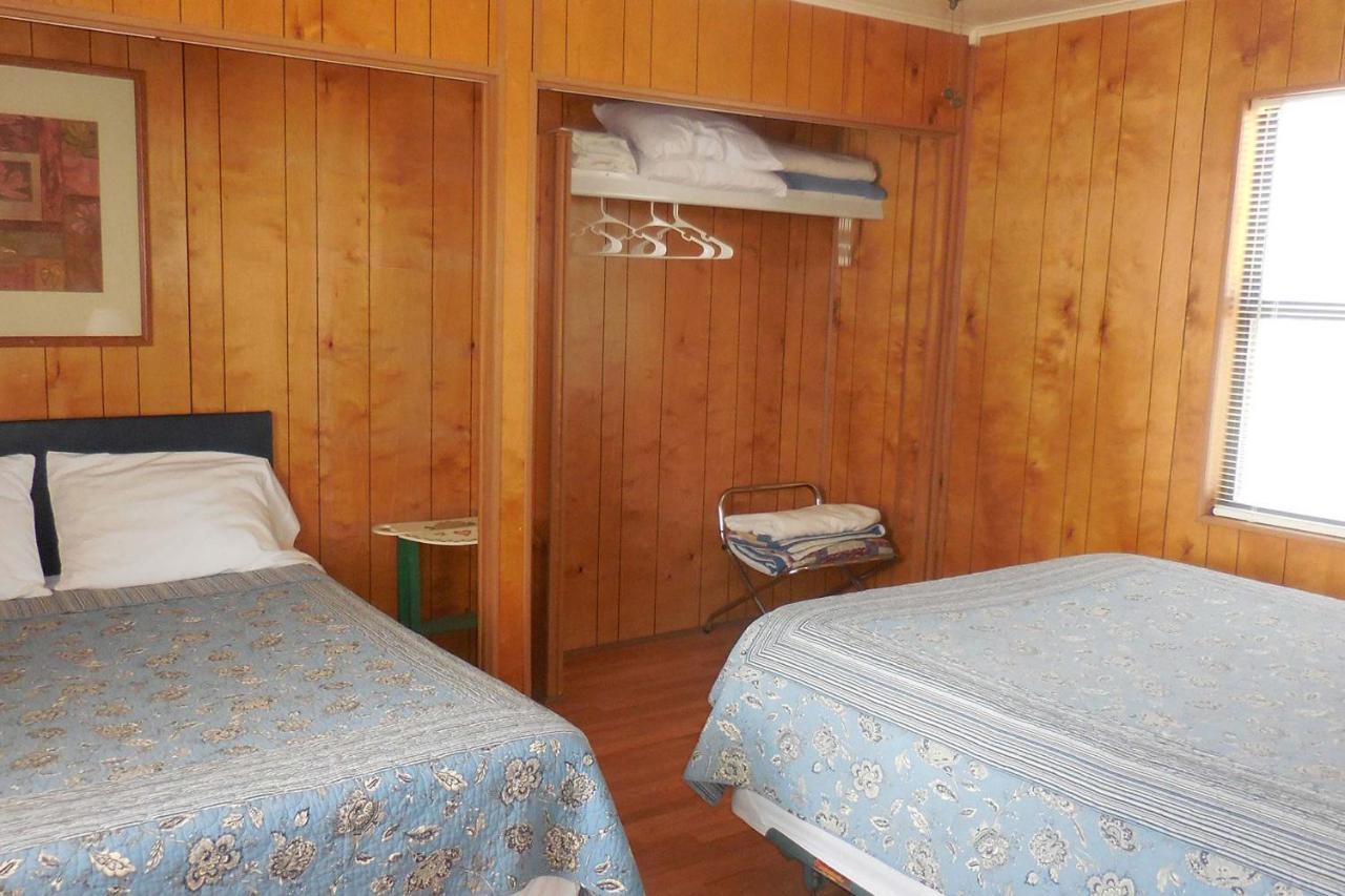Elkhorn Motel